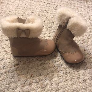 Infant fur boots